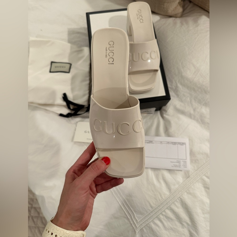 Authentic Gucci Rubber Slides!!! - image 6